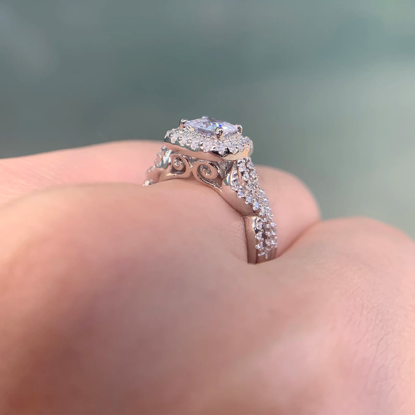 Newshe 2 Pcs 925 Sterling Silver Engagement Ring Wedding Band For Women Princess Cut White AAAAA Cubic Zirconia Classic Jewelry