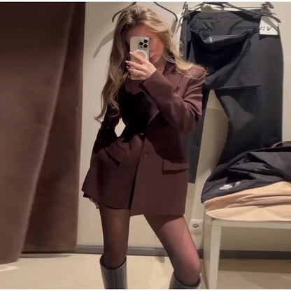 Elegant Black Slim Fit Blazer Jacket Women Retro Lapel Single Breasted Suit Jackets Female 2025 Chic Versatile Street Office