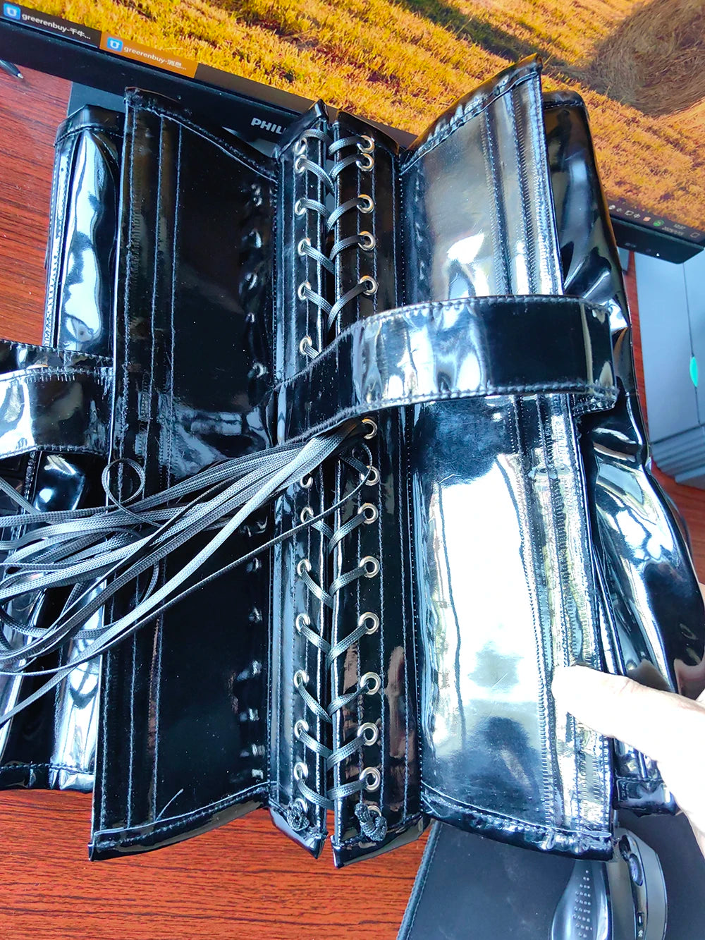 Women Heavy Corset Hand Made Bustier With Locks AndKeys Lace Up Steel Boned Shaping Tops BlacK Patent Leather Gothic Bodices