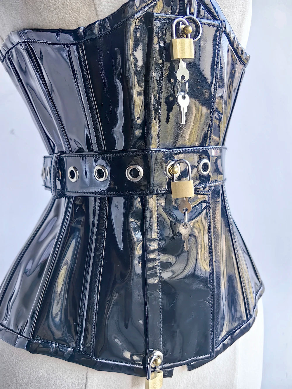 Women Heavy Corset Hand Made Bustier With Locks AndKeys Lace Up Steel Boned Shaping Tops BlacK Patent Leather Gothic Bodices